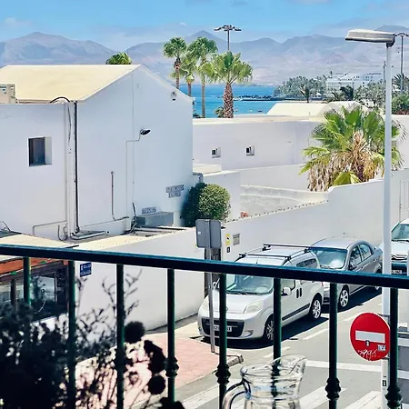 Canaryislandshost L Mar Azul